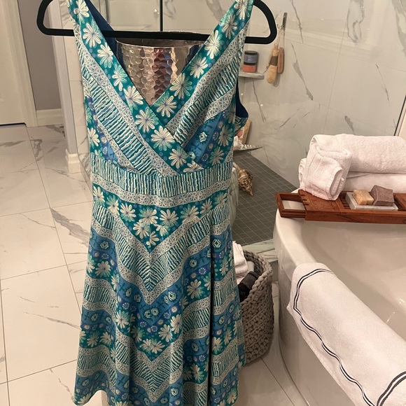 Hot summers day, ladies luncheon dress, bridal shower, baby shower - Picture 9 of 17